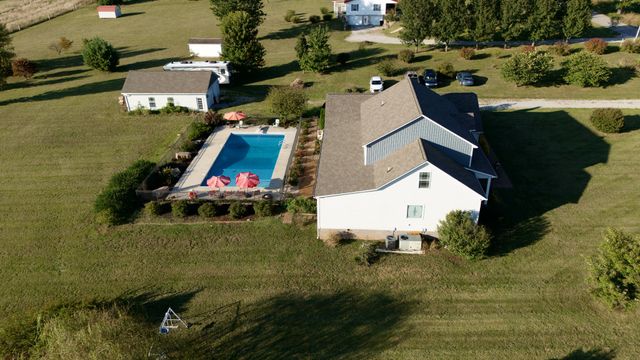 610 Rolling Meadows Ln, Rickman, TN 38580