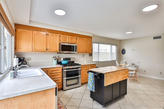 5017 E Holbrook, Anaheim, CA 92807