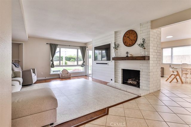 5017 E Holbrook, Anaheim, CA 92807