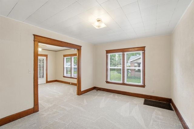 6 Sunset Place, Middletown, OH 45042