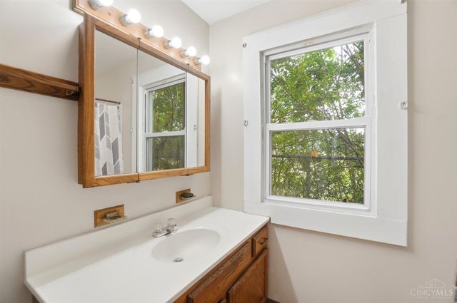 6 Sunset Place, Middletown, OH 45042