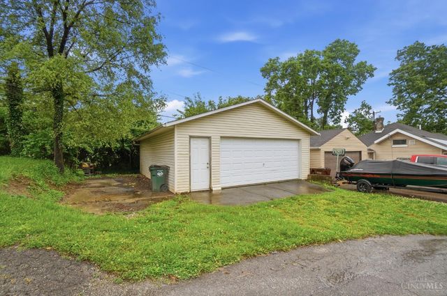 6 Sunset Place, Middletown, OH 45042