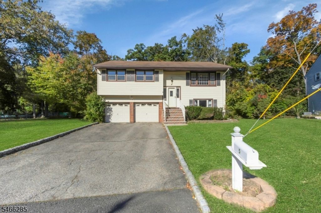 5 Downstream Dr, Mount Olive Twp., NJ 07836 — photo 2