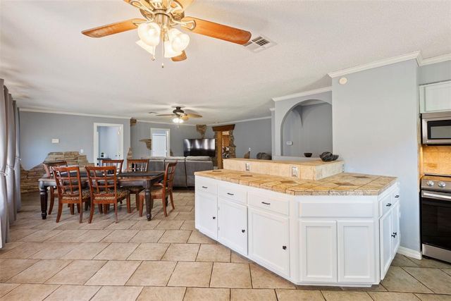 329326 E 1021 Road, Harrah, OK 73045