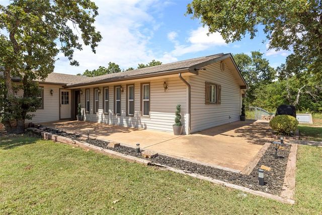 329326 E 1021 Road, Harrah, OK 73045