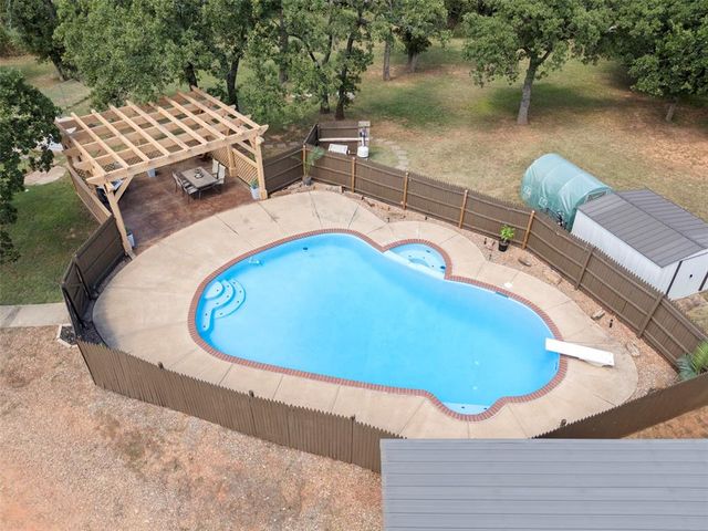 329326 E 1021 Road, Harrah, OK 73045