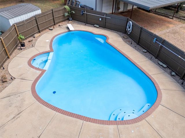 329326 E 1021 Road, Harrah, OK 73045