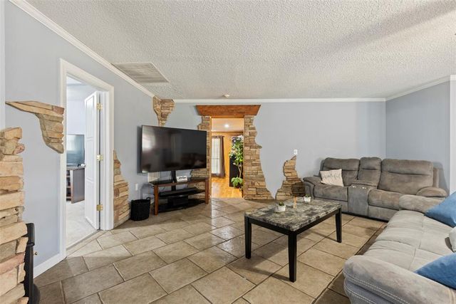 329326 E 1021 Road, Harrah, OK 73045