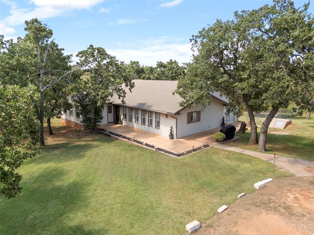 329326 E 1021 Road, Harrah, OK 73045