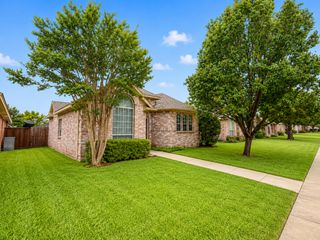 2012 Creek Royal Drive, Mesquite, TX 75181