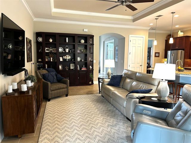 5033 LAKE OVERLOOK AVENUE, Bradenton, FL 34208