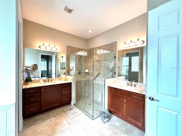 5033 LAKE OVERLOOK AVENUE, Bradenton, FL 34208