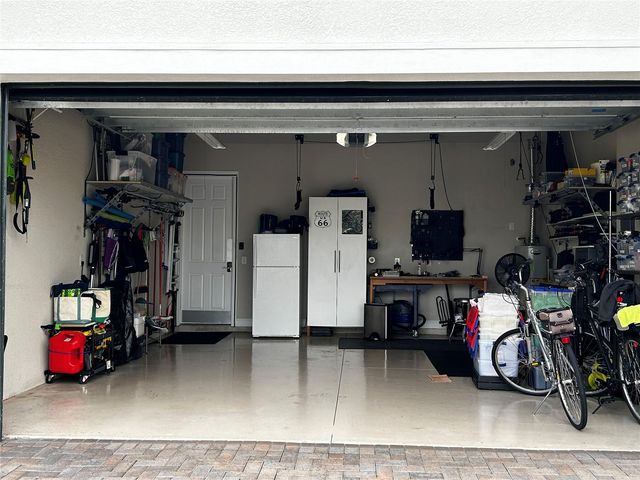 5033 LAKE OVERLOOK AVENUE, Bradenton, FL 34208