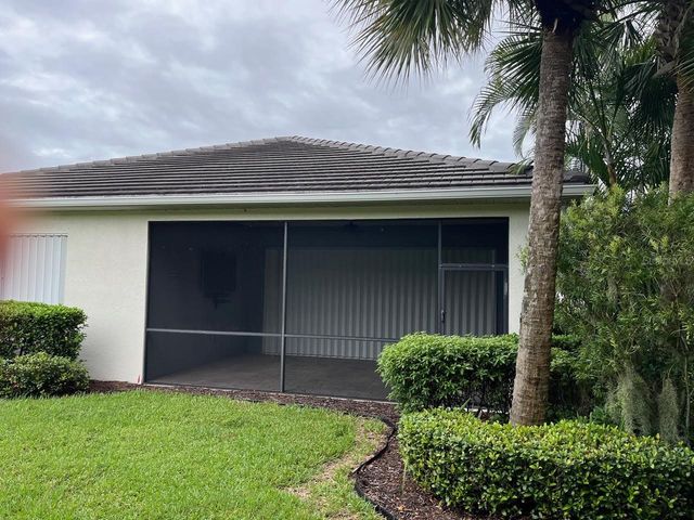 5033 LAKE OVERLOOK AVENUE, Bradenton, FL 34208