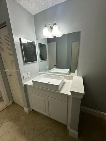 9999 Summerbreeze Dr 715, Sunrise, FL 33322