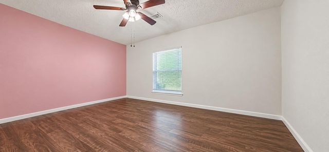 206 Range Lane, Baytown, TX 77523