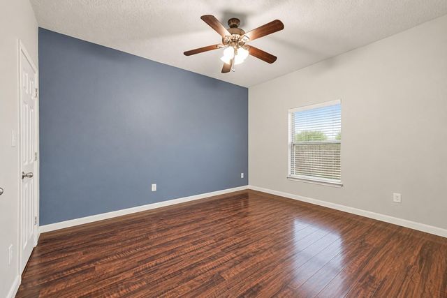 206 Range Lane, Baytown, TX 77523