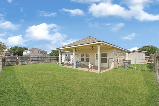 206 Range Lane, Baytown, TX 77523