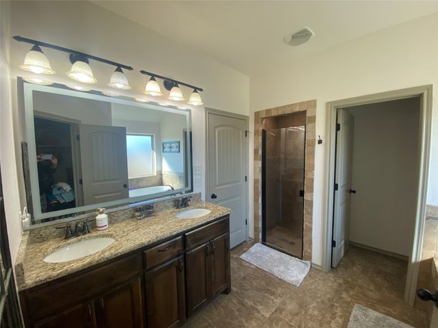 1307 Cochise Trail, Granbury, TX 76048