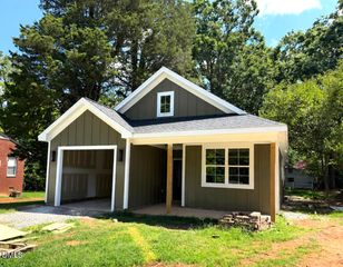 518 N Charles Street A, Mebane, NC 27302
