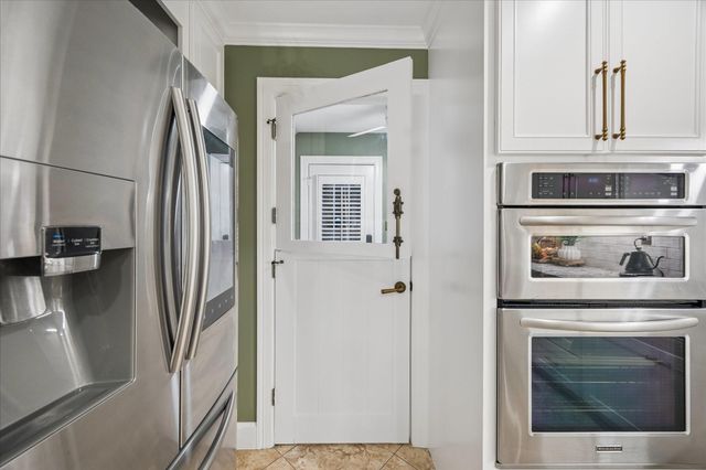 5531 Lymbar Drive, Houston, TX 77096