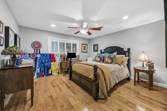 5531 Lymbar Drive, Houston, TX 77096
