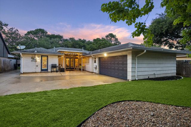 5531 Lymbar Drive, Houston, TX 77096