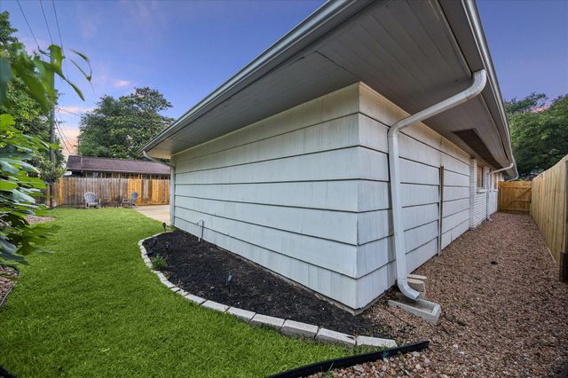 5531 Lymbar Drive, Houston, TX 77096
