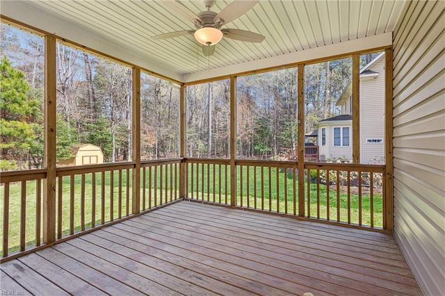 208 Tabb LN, Yorktown, VA 23693