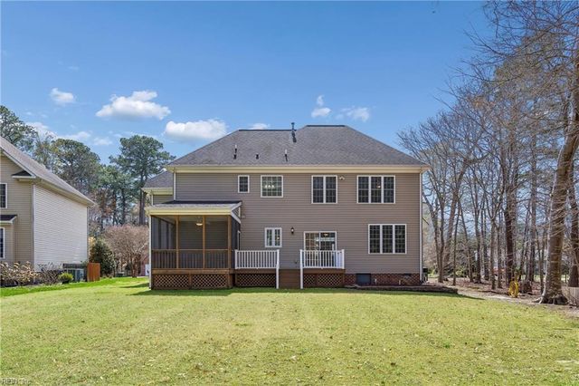 208 Tabb LN, Yorktown, VA 23693