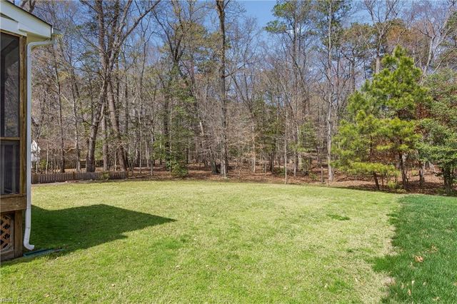 208 Tabb LN, Yorktown, VA 23693