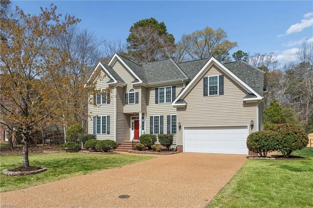 208 Tabb LN, Yorktown, VA 23693