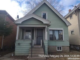 3221 N 38th STREET, Milwaukee, WI 53216
