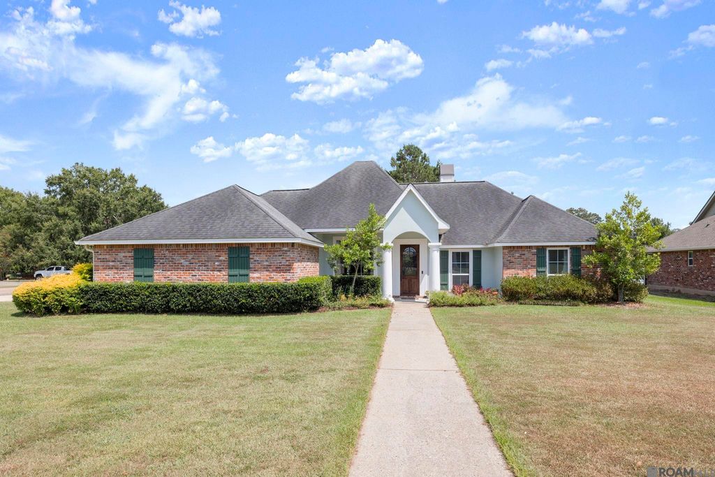 33860 Cypress Bluff Dr, Denham Springs, LA 70706