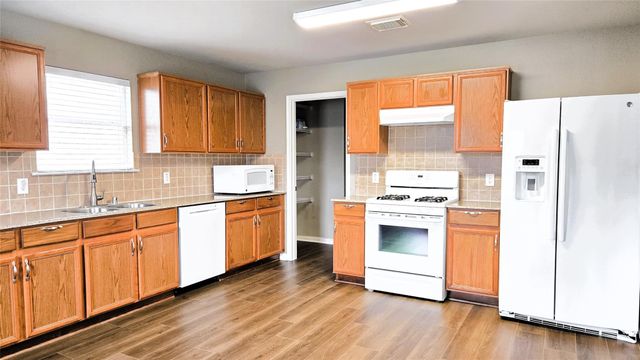 29303 Legends Hill Drive, Spring, TX 77386