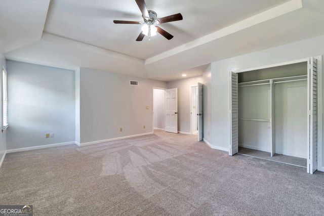 1448 Red Fox Run SW, Lilburn, GA 30047