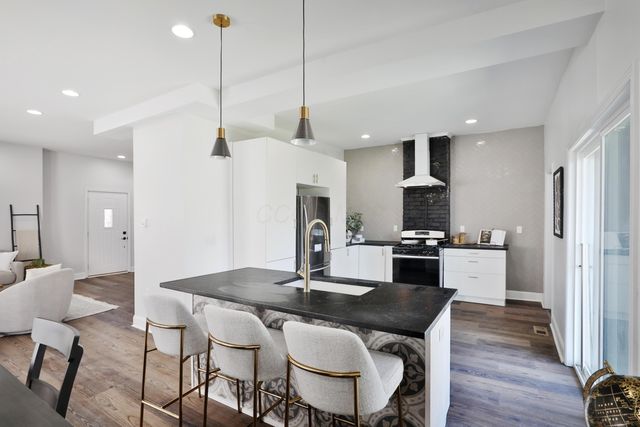 496 Linwood Avenue, Columbus, OH 43205