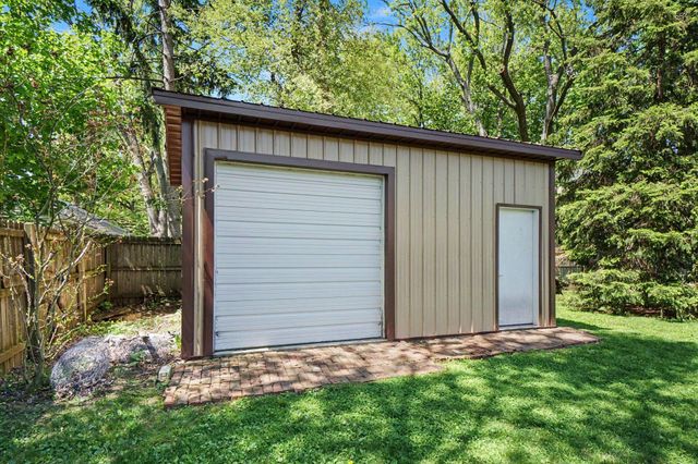 601 Jenks Boulevard, Kalamazoo, MI 49006