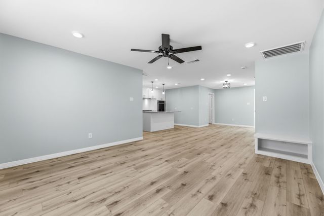 617 Truman Street, Arlington, TX 76011