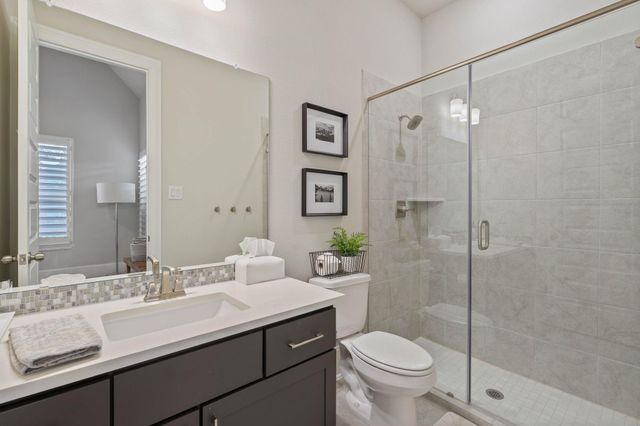 122 N Winter Sunrise Circle, The Woodlands, TX 77375