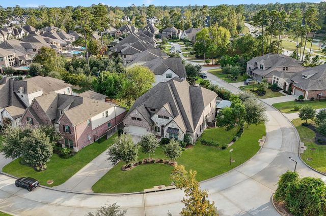 122 N Winter Sunrise Circle, The Woodlands, TX 77375