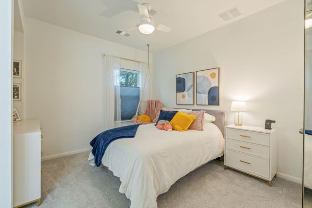 122 N Winter Sunrise Circle, The Woodlands, TX 77375