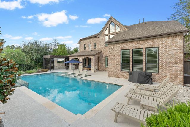 122 N Winter Sunrise Circle, The Woodlands, TX 77375