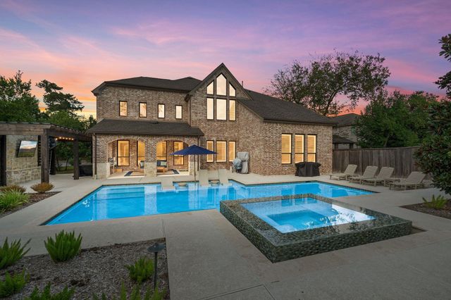 122 N Winter Sunrise Circle, The Woodlands, TX 77375