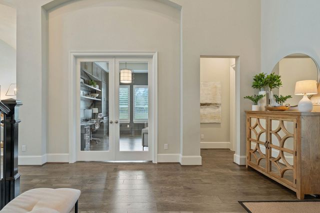 122 N Winter Sunrise Circle, The Woodlands, TX 77375