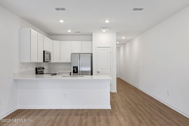 733 SAILOR GROVE Lane, Jacksonville, FL 32221