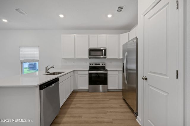 733 SAILOR GROVE Lane, Jacksonville, FL 32221