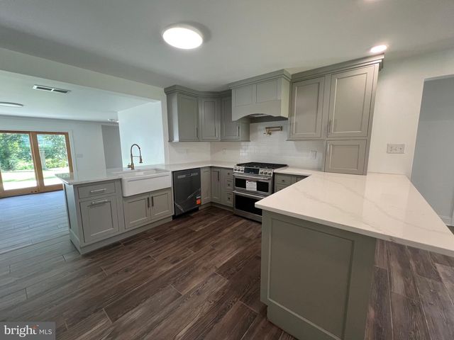 1309 E MAIN ST, Millville, NJ 08332