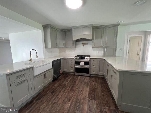 1309 E MAIN ST, Millville, NJ 08332
