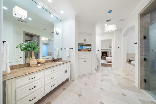 5715 Meadow Crest Drive, Dallas, TX 75230